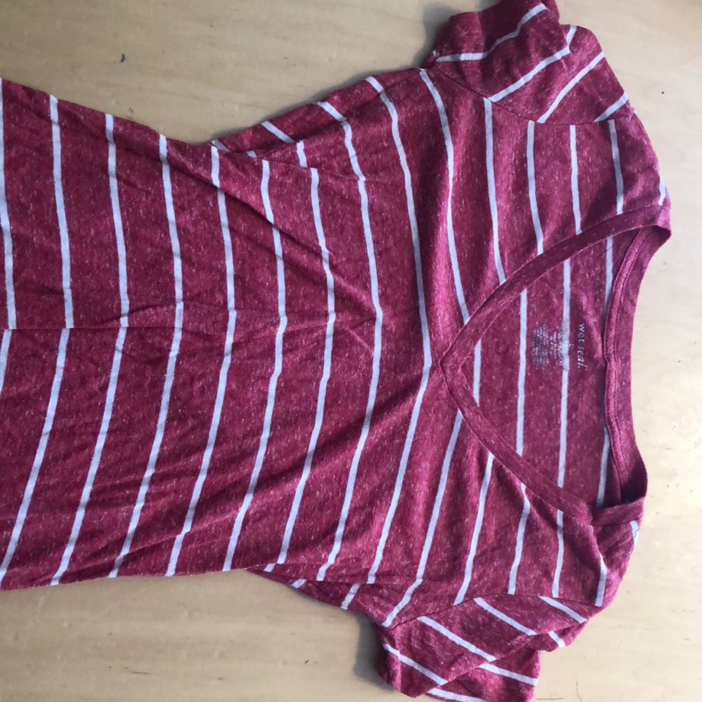 Wet seal T-shirt